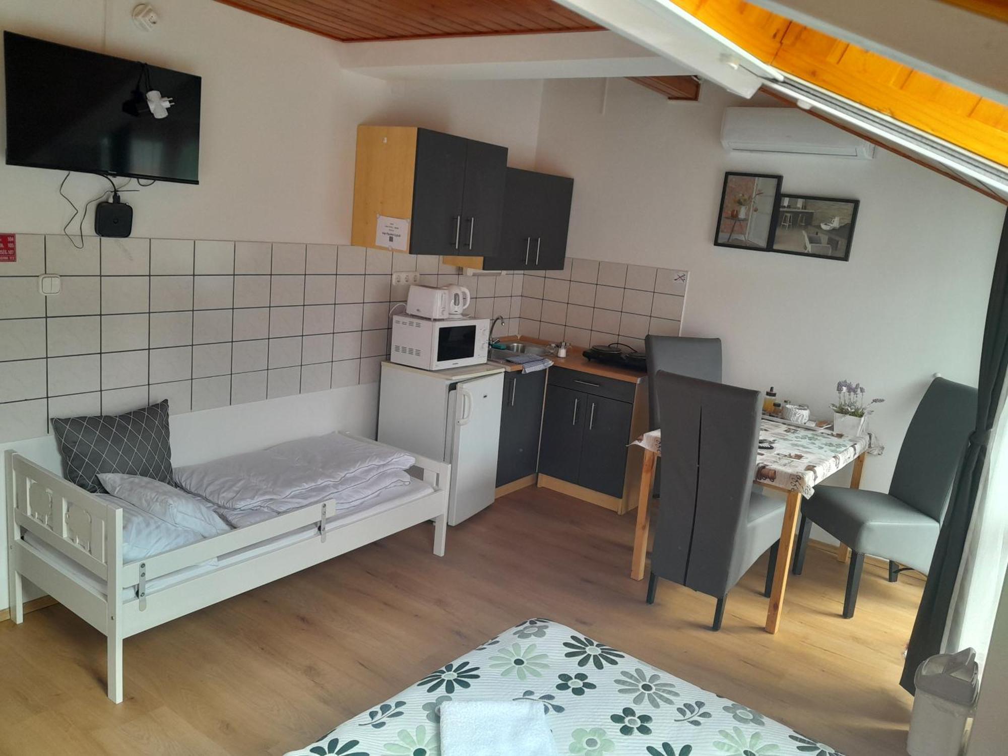 Nyirfa Apartmanhaz Zalakaros Exterior photo
